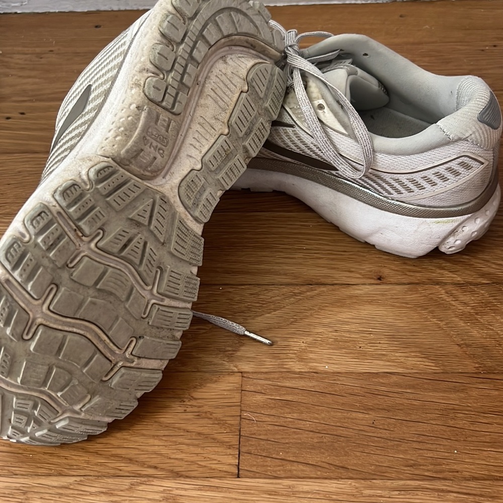 Brooks Ghost 12 Sneakers - image 3